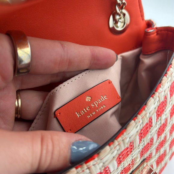 Kate spade Stylish Red and Cream Shoulder Bag - Picture 6 of 8